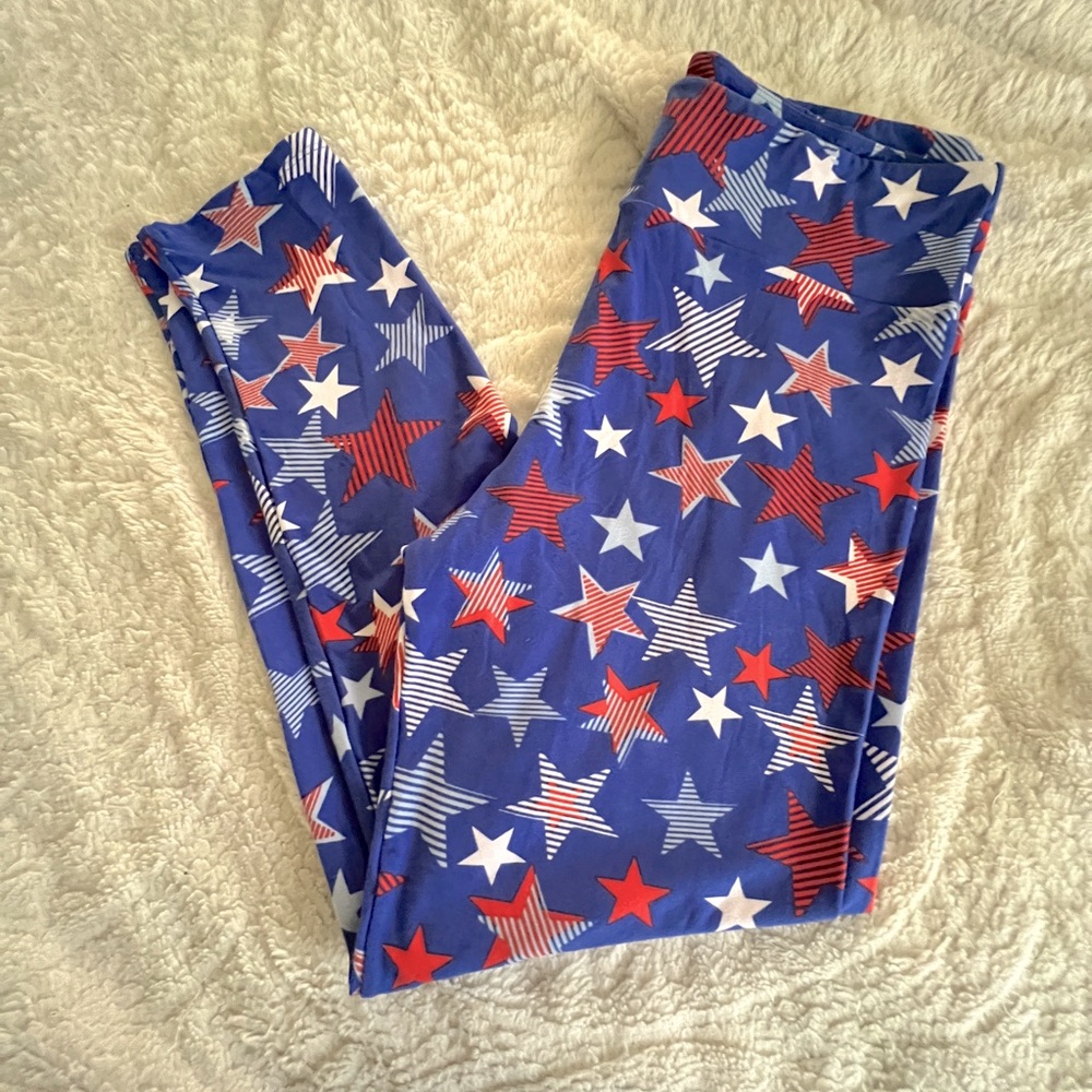 LuLaRoe Stars Leggings Tall & Curvy